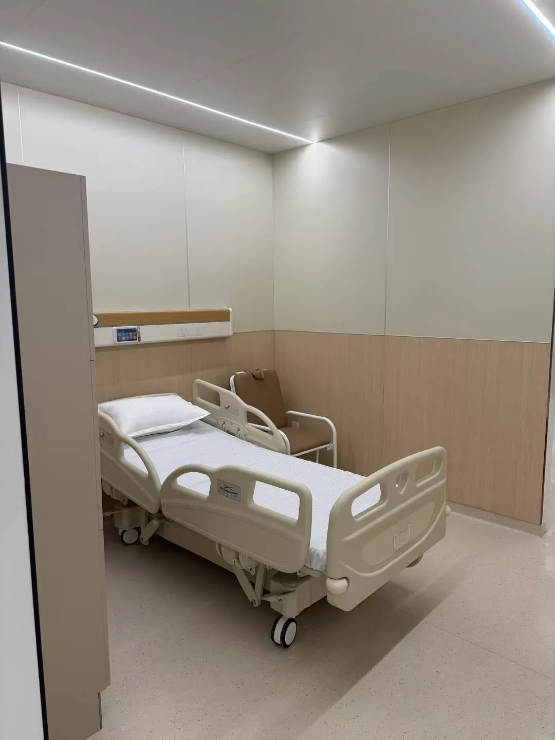 Elevating Safety &#038; Sustainability in Banks and Hospitals:Jiashuncai Anodized Fireproof ACP